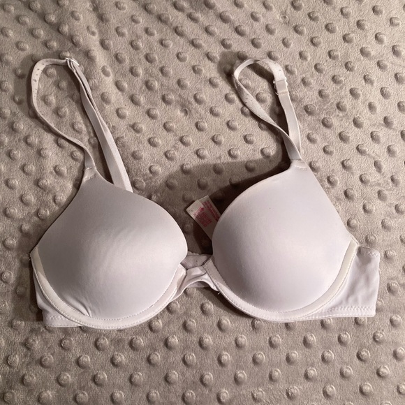 VS Pink Bra Bundle - Picture 7 of 14